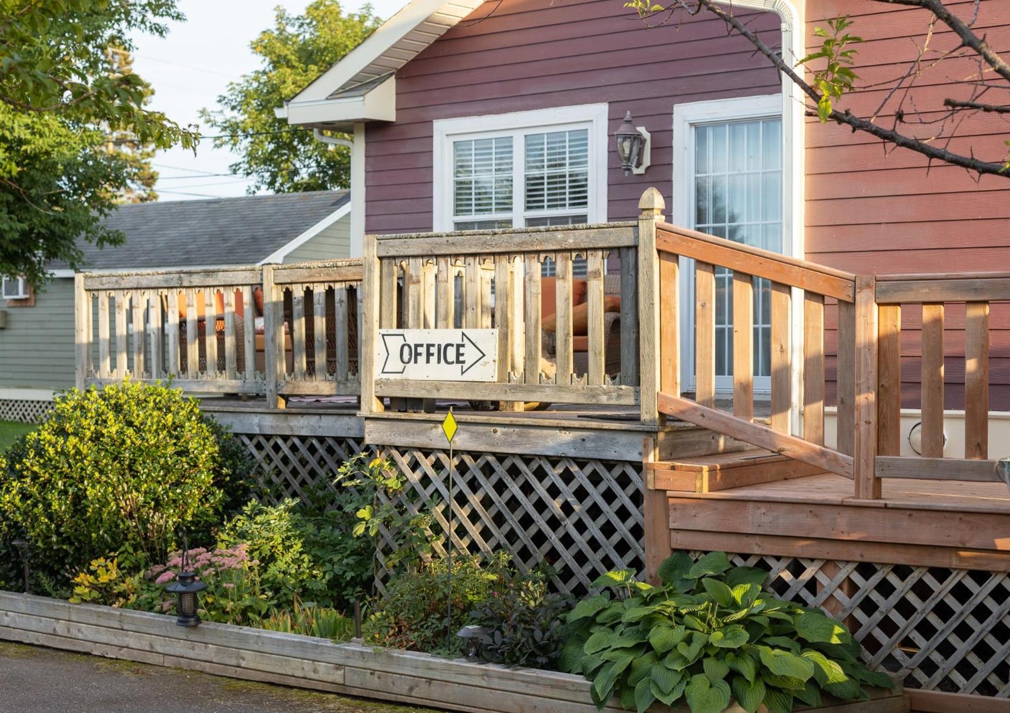 Avonlea Cottages Cavendish Exterior photo
